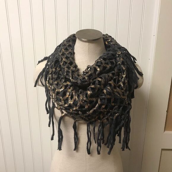 D&Y Gray & Gold Fringed Infinity Scarf - Picture 1 of 5